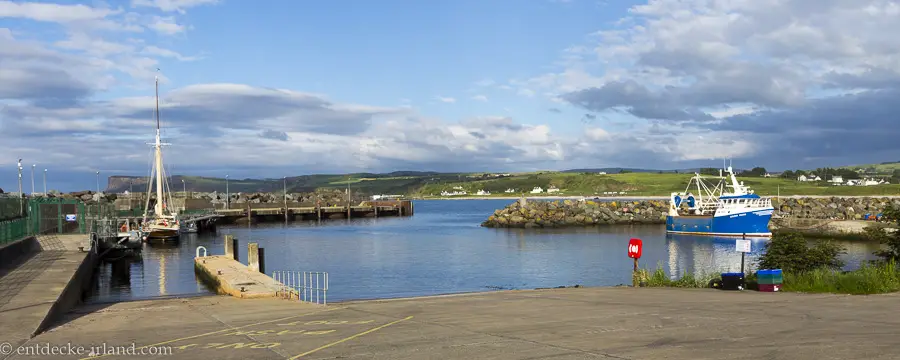 am Hafen von Ballycastle in Nordirland