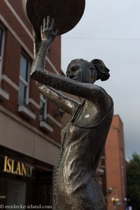 Statue in Limerick