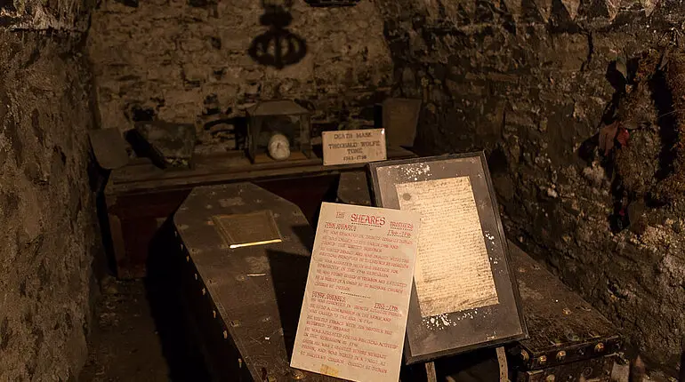 das Grab der Gebrüder Sheares in der St. Michan's Church von Dublin
