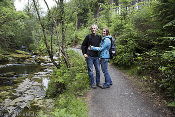 Lars und Anne im Tollymore Forest Park in Nordirland