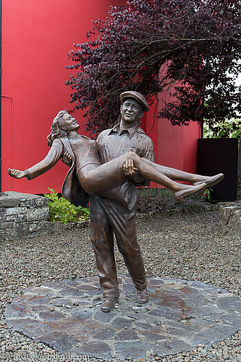 The Quiet Man - Statue zum Film im Dörfchen Cong