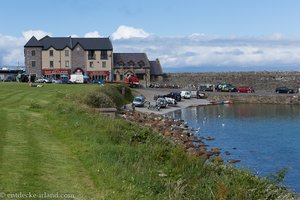 Beim schönen Hafen von Mullaghmore