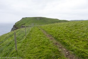 Weg über den Kebble-Klippen auf Rathlin Island.