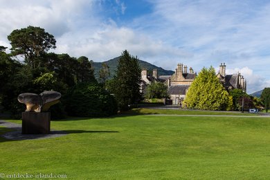 Der großzügige Garten beim Muckross House