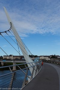 auf der Friedensbrücke von Londonderry