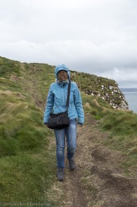 Anne völlig zerzaust beim Kinbane Head