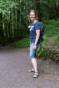 Anne beim beim Torc Waterfall