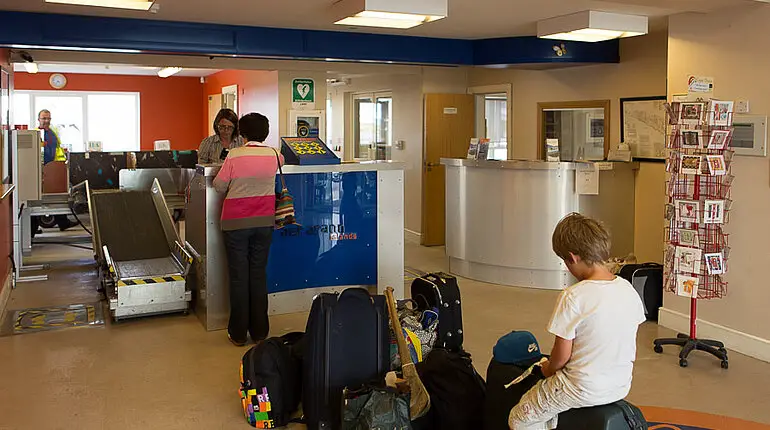 Check in beim Aerfort Chonamara