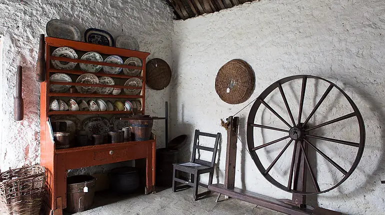 Im Cottage von 1750 des Glencolmcille Folk Village