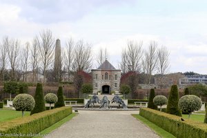 Die schöne Gartenanlage des Royal Hospital