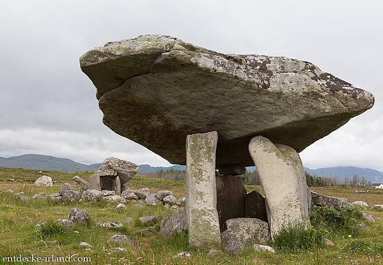Kilclooney Dolmen auf Dawros Head im County Donegal