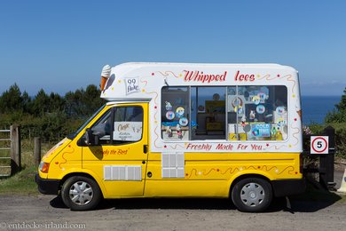 Eiswagen am Parkplatz der White Park Bay