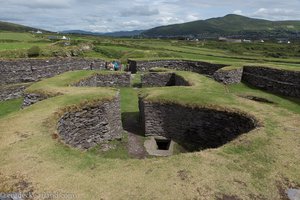 Wunderschöne Steinforts nahe dem Ring of Kerry