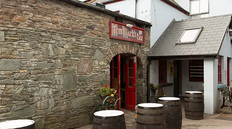 Tom Mack`s Bar in Dingle
