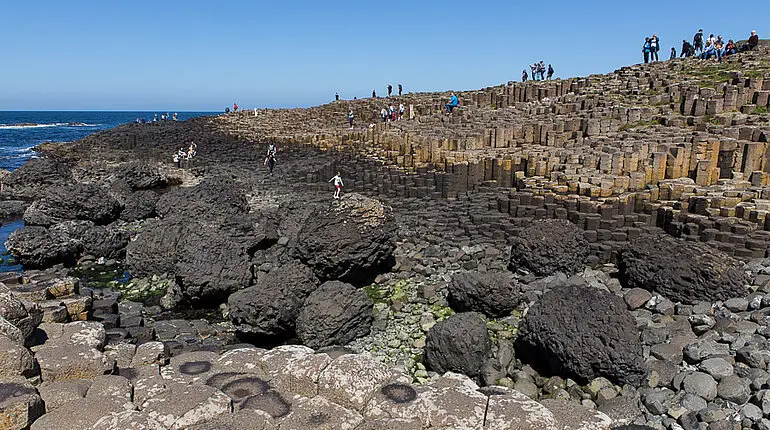 Beim Giant's Causeway ist einiges los