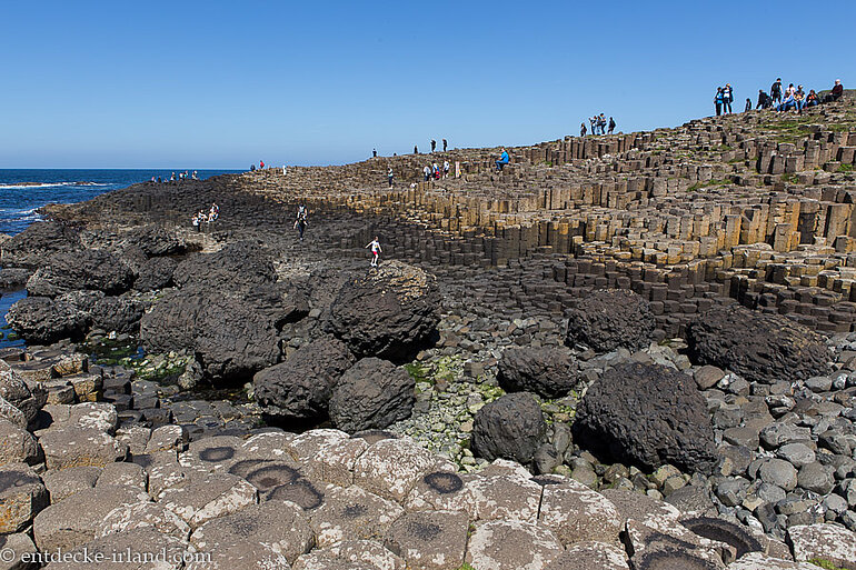Beim Giant's Causeway ist einiges los