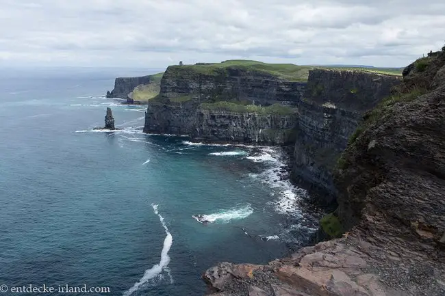 Die beeindruckenden Klippen von Moher im County Clare