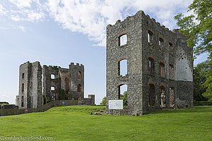 Die ersten Ruinen des Shane's Castle