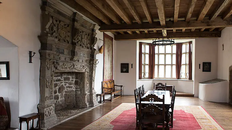 im Festsaal des Donegal Castle