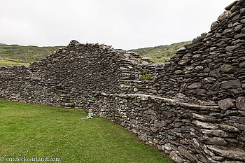 Die gewaltigen Mauern des Staigue Fort