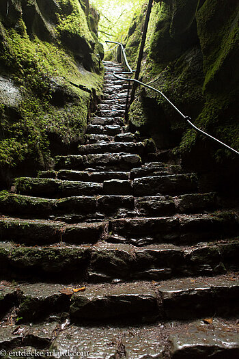 Treppe runter zum Pigeon Hole