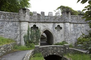 die Horn-Bridge im Tollymore Forest Park von Nordirland