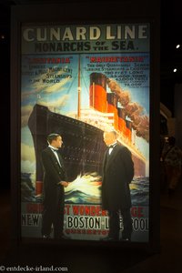 im Titanic Visitor Center von Belfast