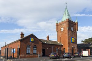 Bahnhof der County Down Railway - Heute eine LIDL-Filiale