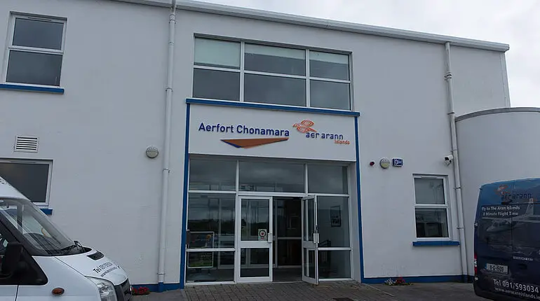 Aerfort Chonamara - Flughafen Connemara