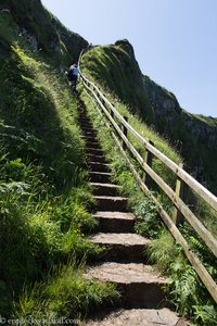 Treppe runter zum Giant's Causeway