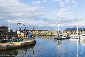 Das Hafenbecken von Ballycastle.