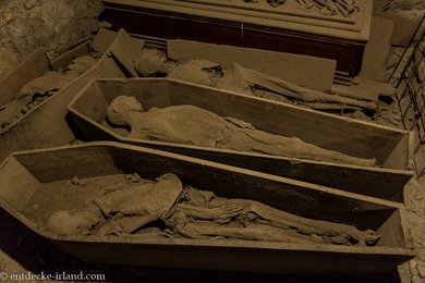 Grabkammer mit Mumien in der St. Michan's Church