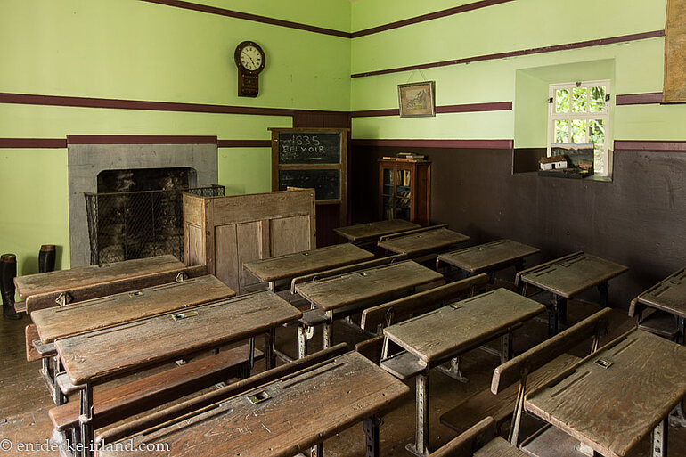 Klassenzimmer beim Folk Park Bunratty