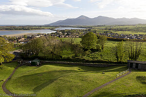 Eine schöne Sicht bis zu den Mourne Mountains