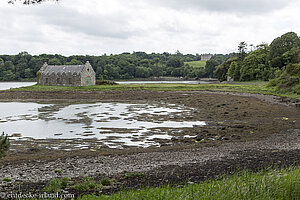 Boat House am Ufer des Strangford Lough bei Castle Ward.