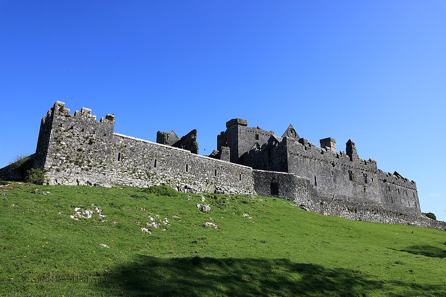 Südseite der Klosterruine auf dem Rock of Cashel
