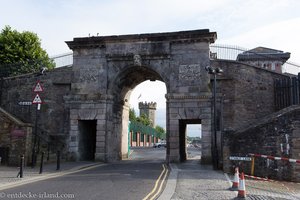 das Bishop`s Gate in Londonderry