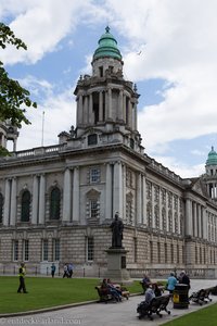 Die City Hall, das Rathaus am Donegall Square in Belfast.