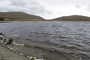 Hoher Wellengang durch den Wind am Spalga Dam